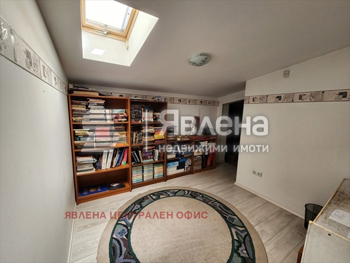 Продава МНОГОСТАЕН, гр. София, Център, снимка 16 - Апартаменти - 53806479