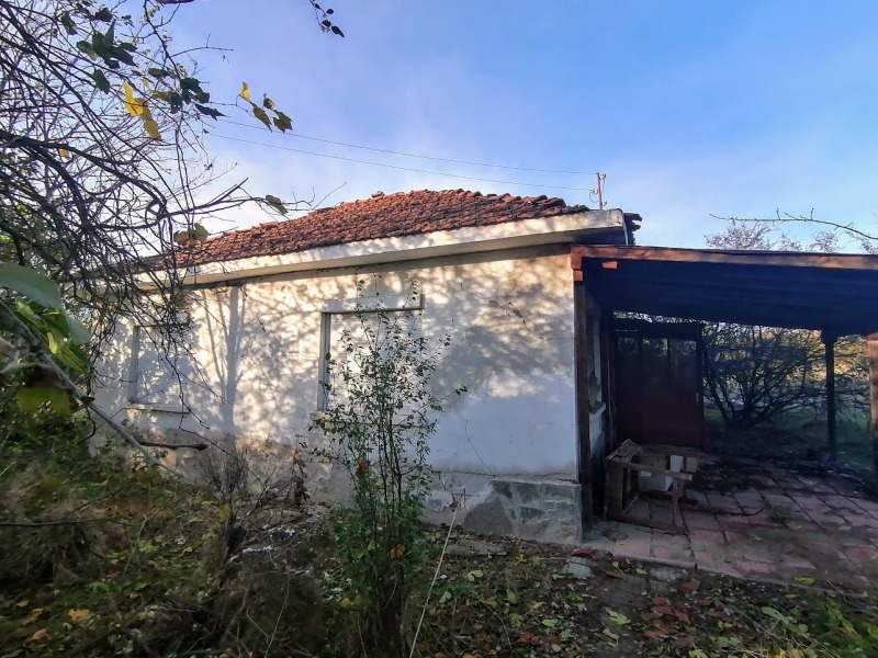 Продава  Къща, област Пловдив, с. Правище • 22 000 EUR • ID 18020903 — holmes.bg - [1] 