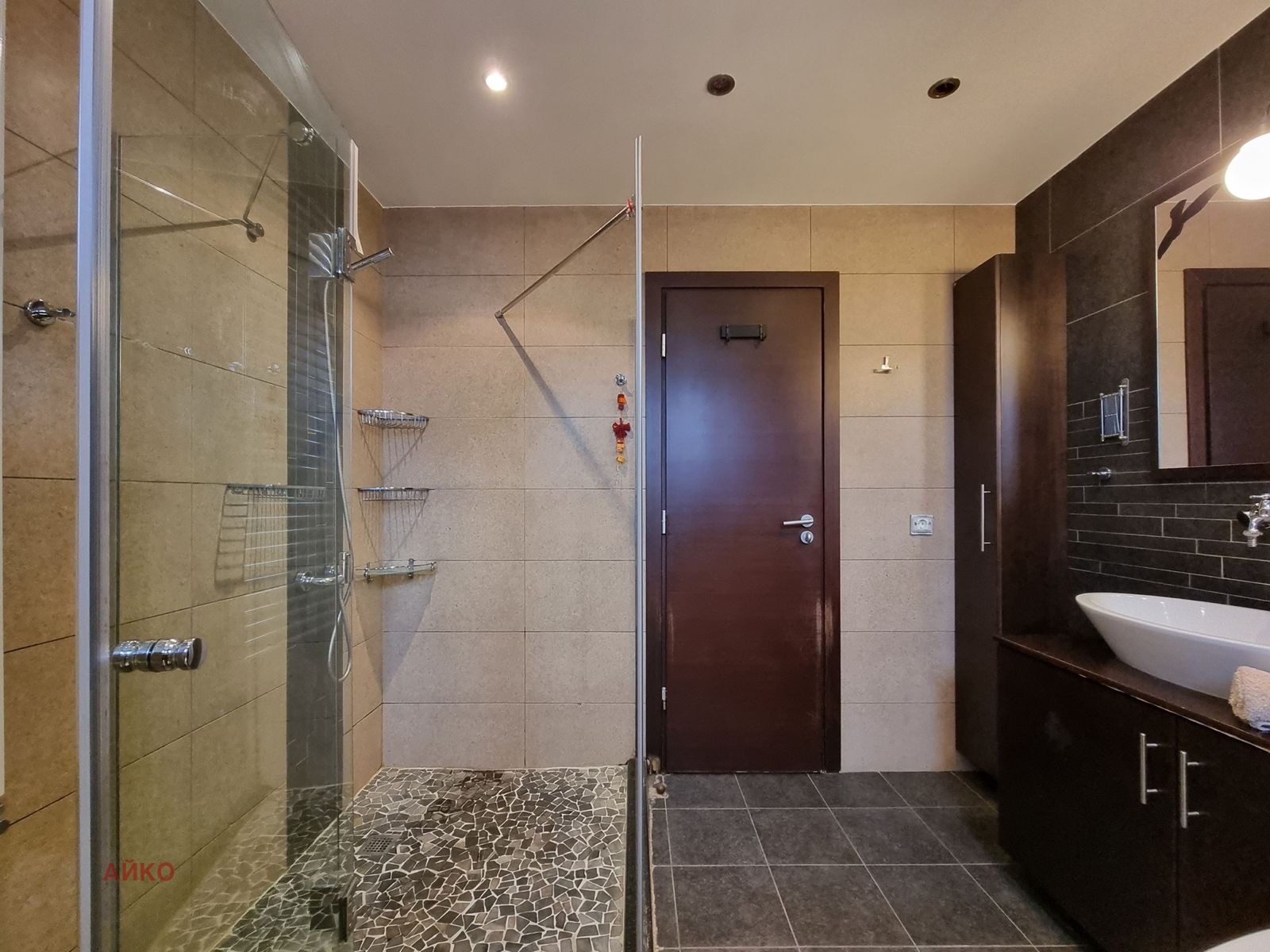 Продава МНОГОСТАЕН, гр. София, Център, снимка 9 - Апартаменти - 53719052