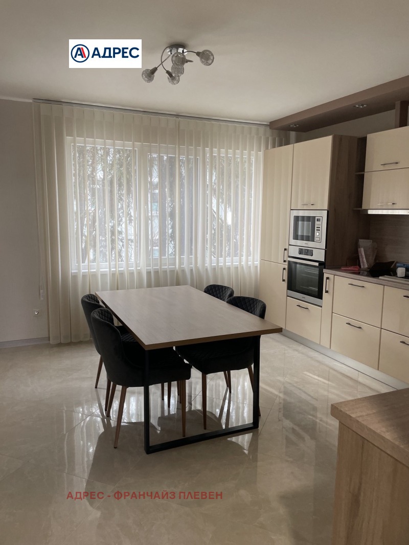 Дава под Наем 3-СТАЕН в град Плевен, Идеален център - 86 кв.м / 720 € » 1 408.20 лв., АДРЕС - ФРАНЧАЙЗ ПЛЕВЕН