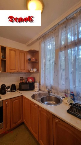 2 bedroom Oborishte, Sofia 11