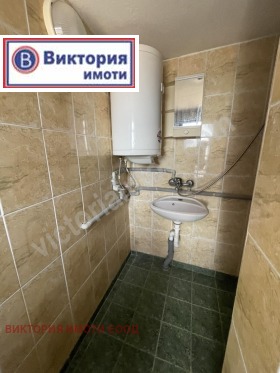 4-стаен град Велико Търново, Акация 8