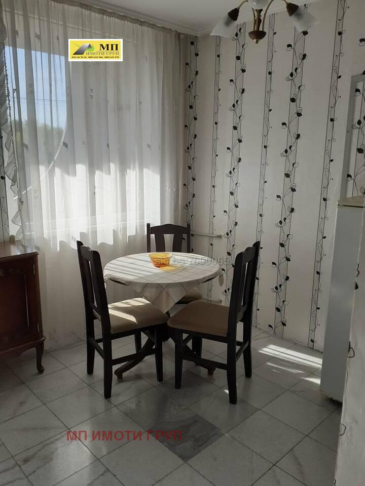 Дава под наем 2-СТАЕН, гр. Пловдив, Център