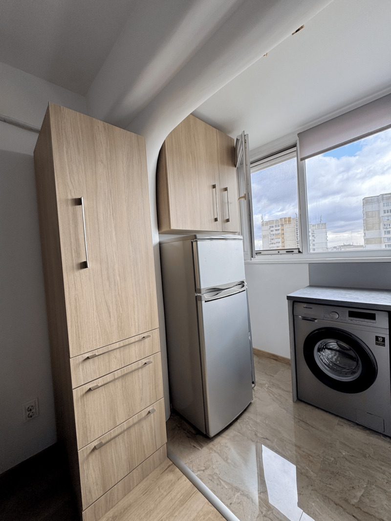 En renta  1 dormitorio Sofia , Mladost 3 , 43 metros cuadrados | 68281365 - imagen [3]