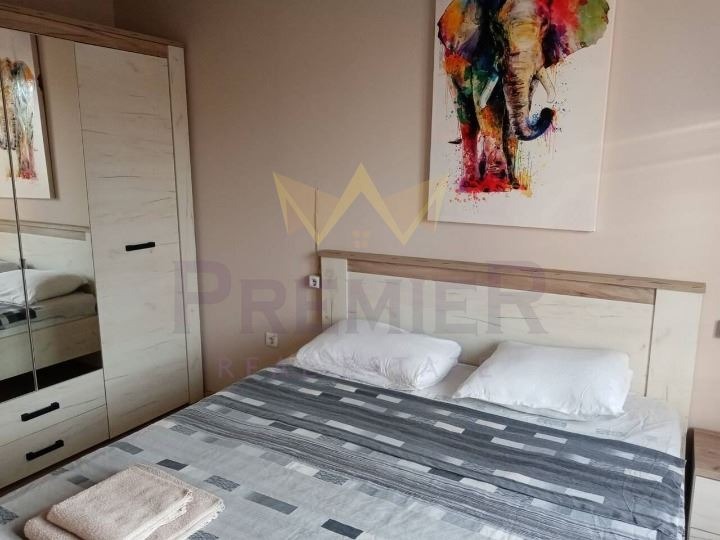 Издаје се  2 спаваће собе Варна , Центар , 70 м2 | 37545044 - слика [6]