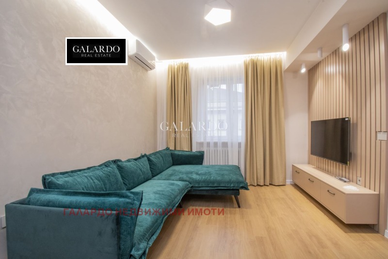 Дава под наем 3-СТАЕН, гр. София, Център