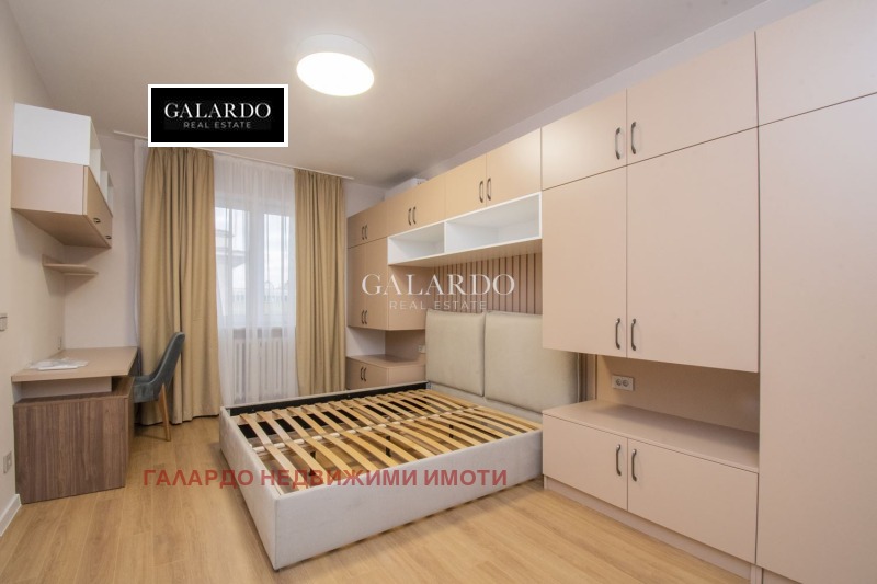 Дава под наем 3-СТАЕН, гр. София, Център, снимка 3 - Апартаменти - 51466871