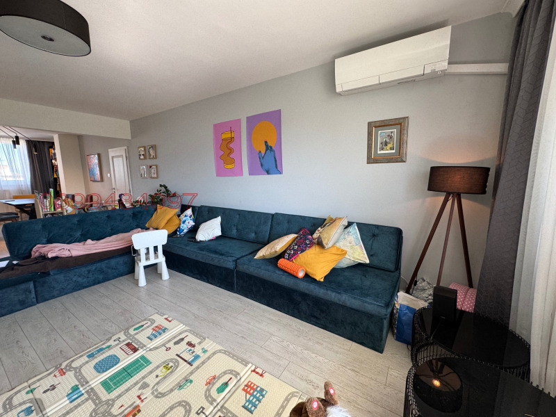 Zu vermieten  3 Schlafzimmer Sofia , Geo Milew , 140 qm | 65350358 - Bild [3]