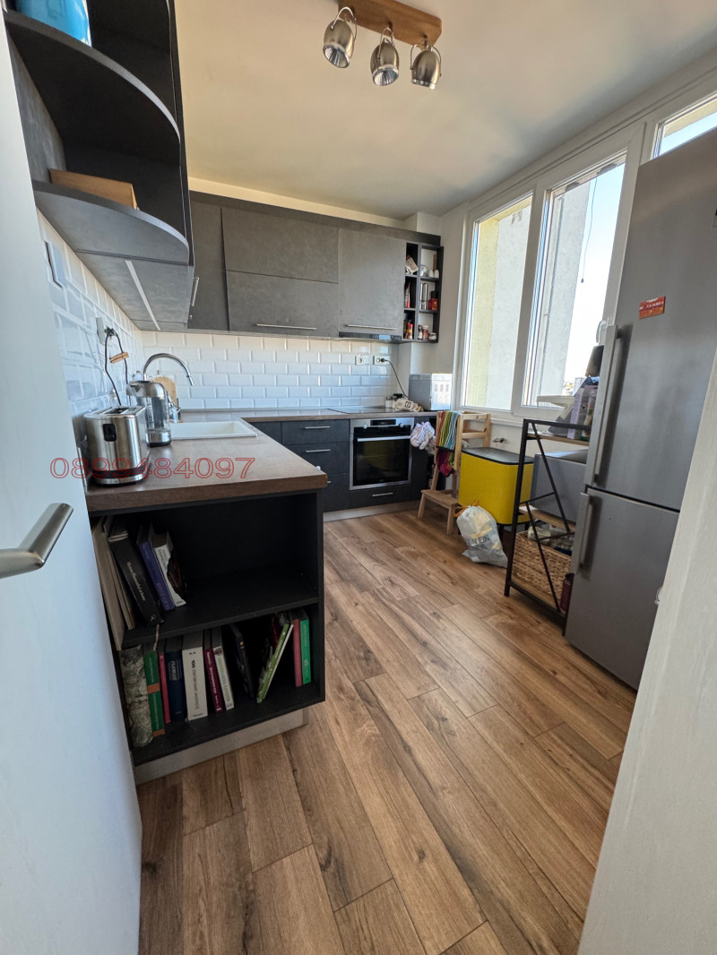 Zu vermieten  3 Schlafzimmer Sofia , Geo Milew , 140 qm | 65350358 - Bild [7]