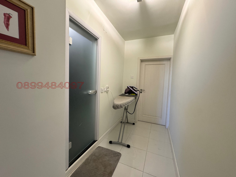 Zu vermieten  3 Schlafzimmer Sofia , Geo Milew , 140 qm | 65350358 - Bild [14]