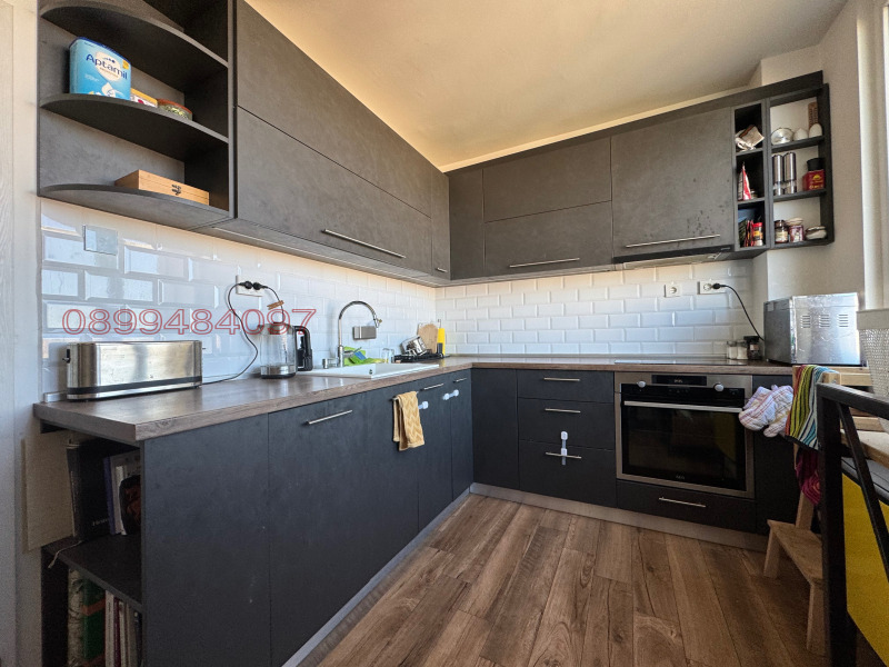 Zu vermieten  3 Schlafzimmer Sofia , Geo Milew , 140 qm | 65350358 - Bild [6]