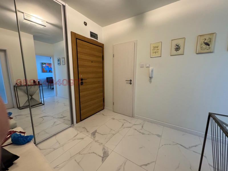 Zu vermieten  3 Schlafzimmer Sofia , Geo Milew , 140 qm | 65350358 - Bild [9]