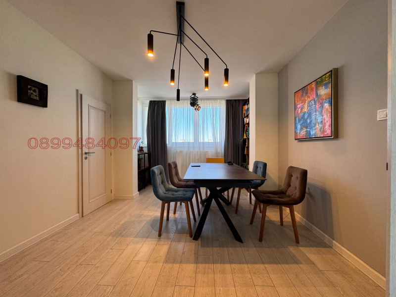 Zu vermieten  3 Schlafzimmer Sofia , Geo Milew , 140 qm | 65350358 - Bild [5]
