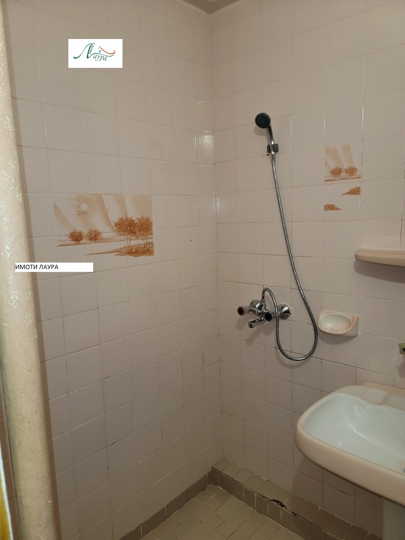 Дава под наем 2-СТАЕН, гр. Шумен, Тракия, снимка 2 - Апартаменти - 53460955