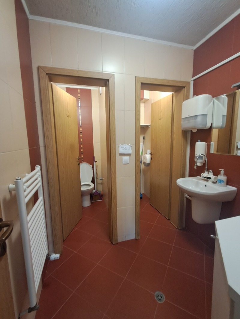 K pronájmu  Kancelář Sofia , Manastirski livadi , 137 m2 | 33196361 - obraz [14]
