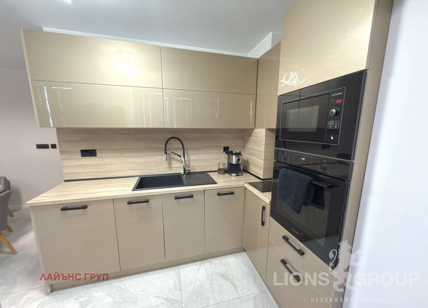 Дава под наем МНОГОСТАЕН, гр. Варна, Базар Левски, снимка 7 - Апартаменти - 54222868