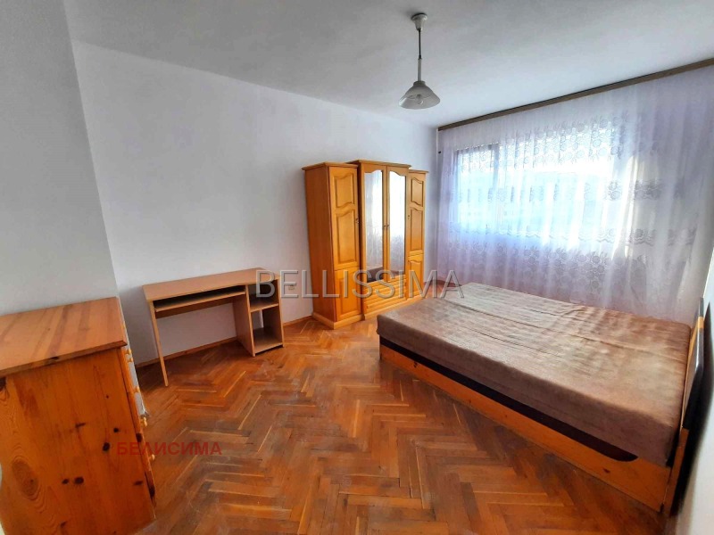 Zu vermieten  1 Schlafzimmer Schumen , Zentar , 70 qm | 35399281 - Bild [7]