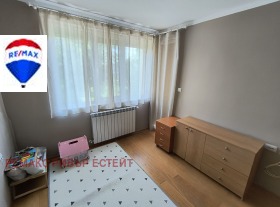 2 Schlafzimmer Jalta, Ruse 4