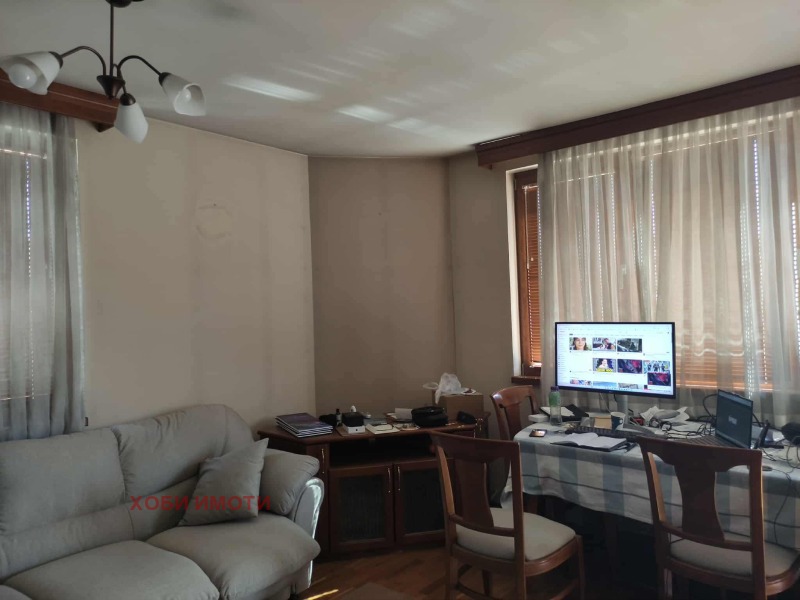 Дава под наем  2-стаен град Пловдив , Каменица 1 , 74 кв.м | 70481303