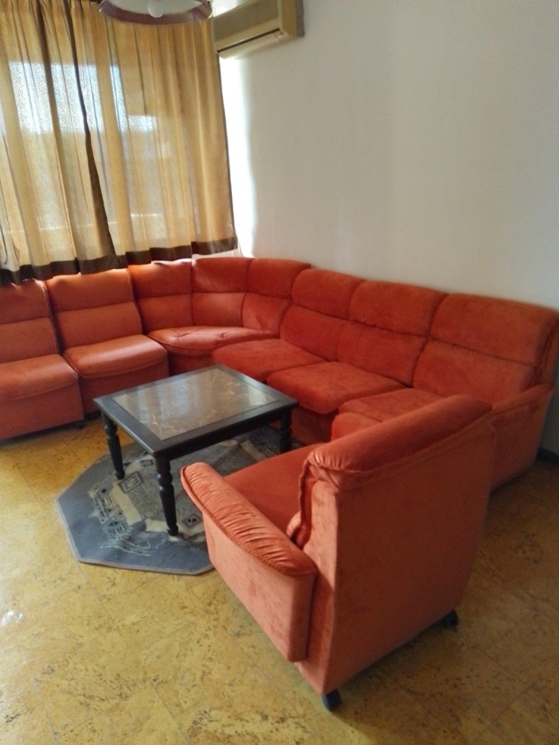 Te huur  2 slaapkamers Plovdiv , Tsentar , 100 m² | 94755636