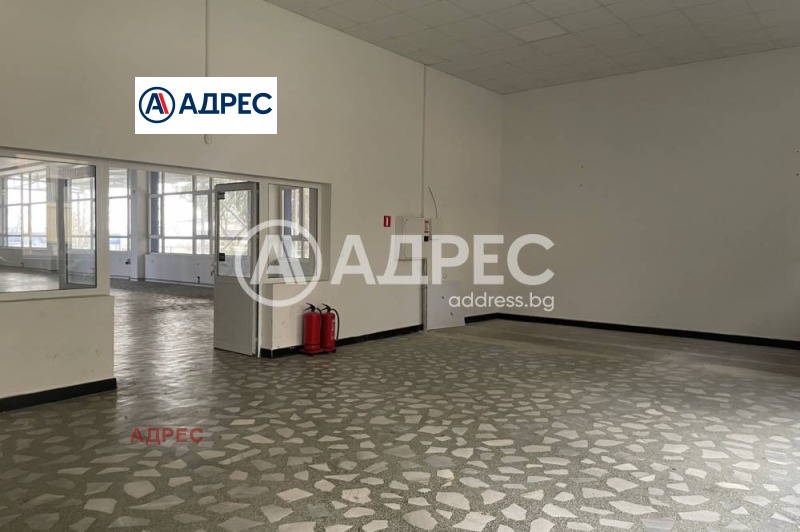 Дава под наем СКЛАД, гр. Варна, Западна промишлена зона, снимка 3 - Складове - 49679810