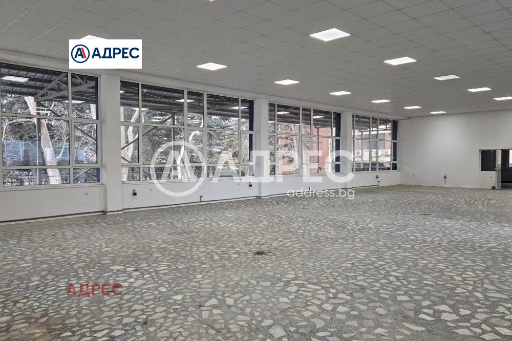 Дава под наем СКЛАД, гр. Варна, Метро, снимка 2 - Складове - 49679810