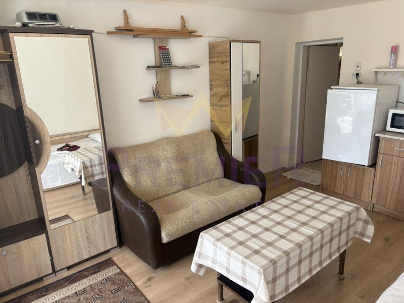 Дава под наем  1-стаен град Варна , Погреби , 20 кв.м | 60369126 - изображение [2]