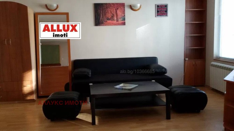 Para alugar  1 quarto Ruse , Ialta , 55 m² | 19646100 - imagem [2]