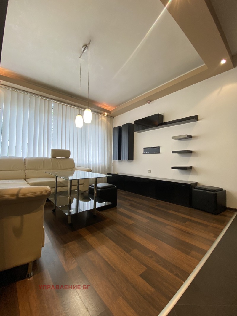 En renta  1 dormitorio Sofia , Reduta , 50 metros cuadrados | 20555225