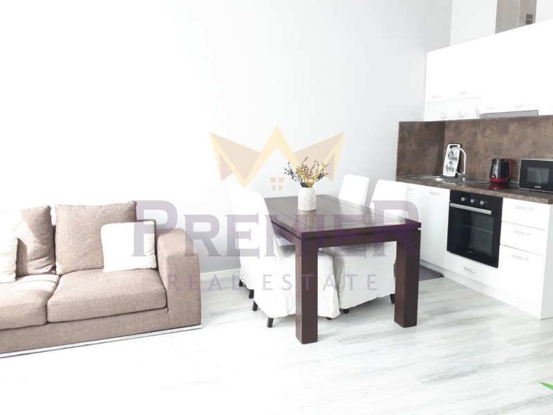 De inchiriat  1 dormitor Varna , Țentâr , 65 mp | 28859951