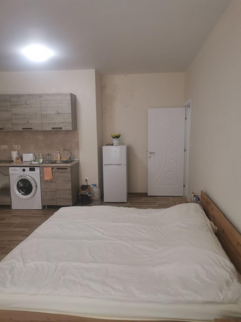 Дава под нем  1-стаен, град Пловдив, Остромила •  290 EUR • ID 47537562 — holmes.bg - [1] 