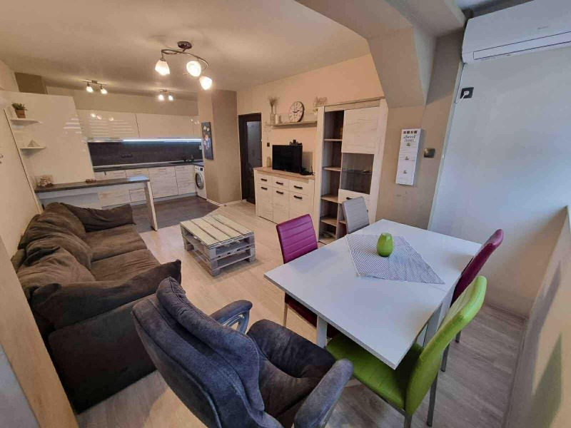 Дава под наем 2-СТАЕН, гр. Варна, Спортна зала