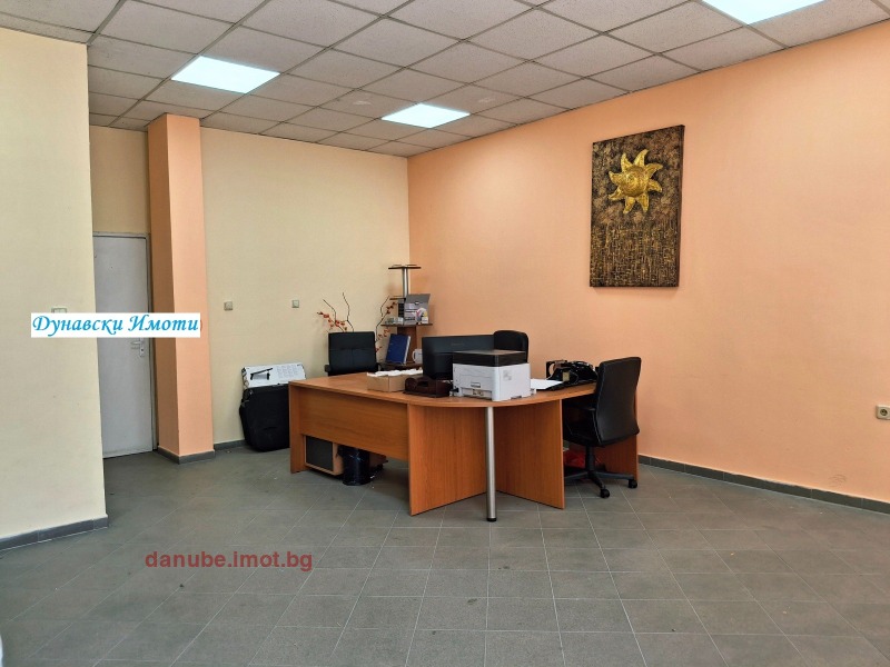 Под наем МАГАЗИН, град Русе, Широк център • 500 лв. / 255.65 € • 80589974 1