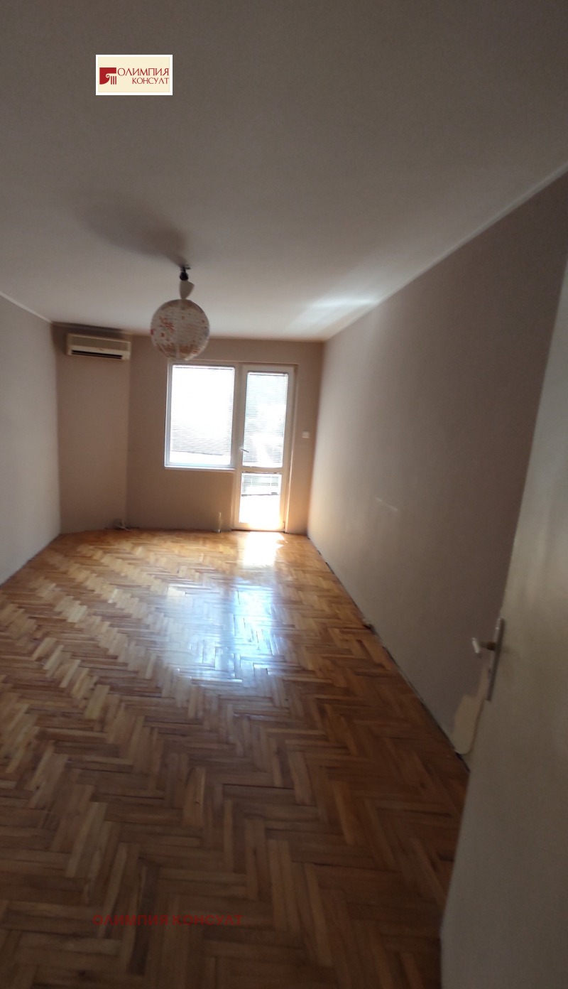 For Rent  1 bedroom Plovdiv , Vastanicheski , 75 sq.m | 72650259 - image [6]