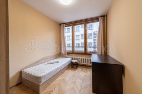 2 slaapkamers Belite brezi, Sofia 11