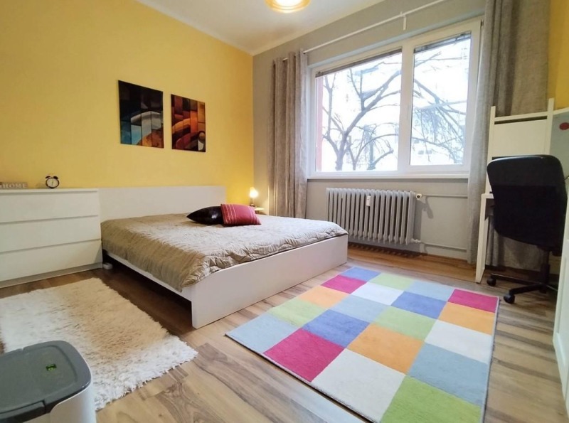 Издаје се  1 спаваћа соба Софија , Центар , 65 м2 | 77038353 - слика [6]