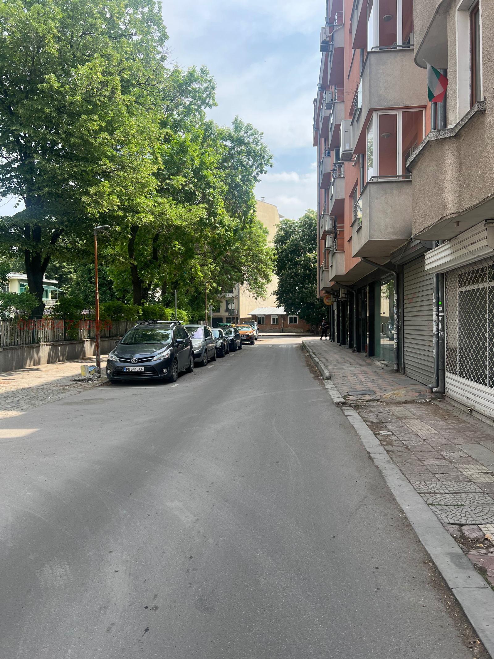 Дава под наем ГАРАЖ, ПАРКОМЯСТО, гр. Пловдив, Кършияка, снимка 3 - Гаражи и паркоместа - 54041642