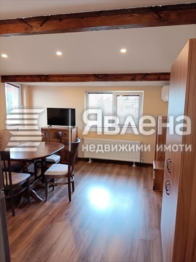 Vuokrattavana  1 makuuhuone Varna , m-t Alen mak , 50 neliömetriä | 91534056