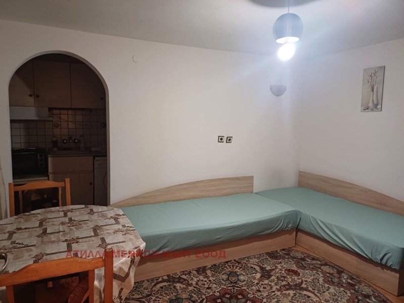 Te huur  Studio Plovdiv , Kjutsjuk Parizj , 36 m² | 13189422