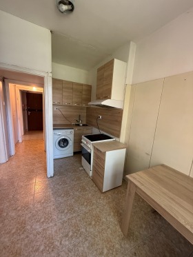 1 chambre Meditsinska akademiya, Sofia