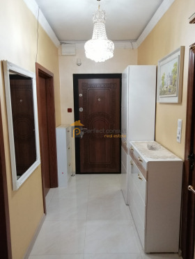 2 bedroom Yuzhen, Plovdiv 15