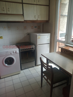 2 camere da letto Hipodruma, Sofia 4