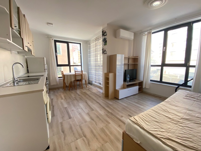 För uthyrning  Studio Varna , Levski 1 , 46 kvm | 56730946 - bild [9]