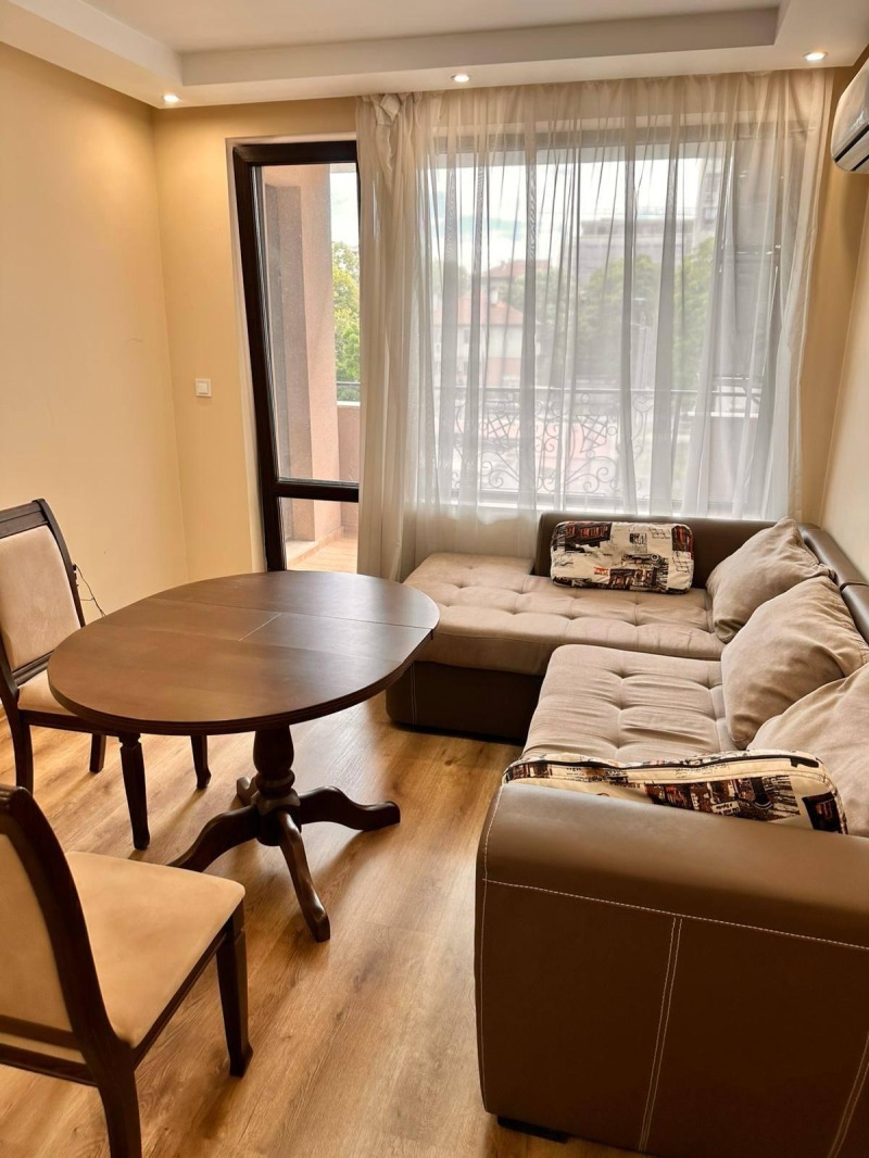 Kiadó  1 hálószoba Plovdiv , Centar , 65 négyzetméter | 33443888 - kép [2]