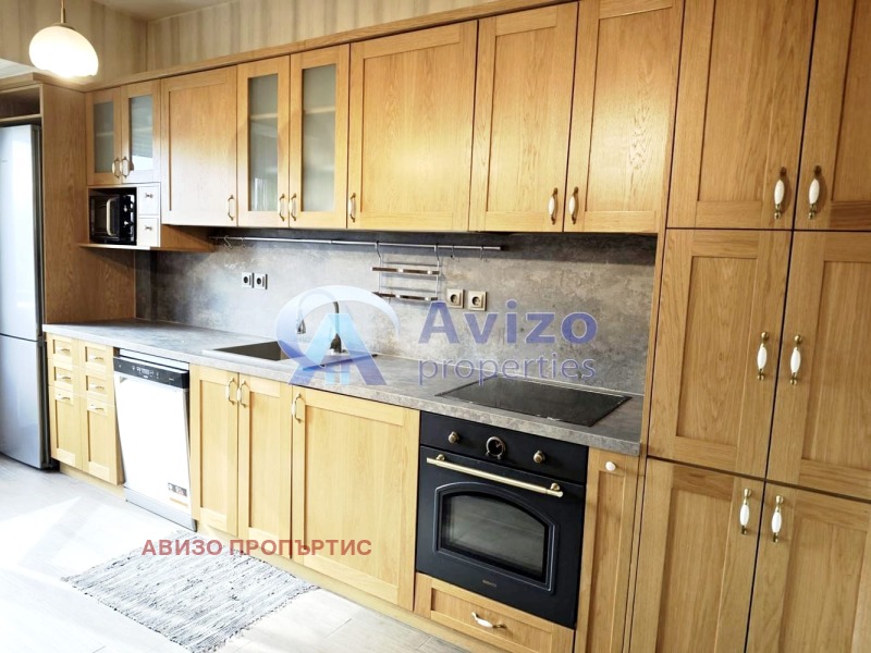 Para alugar  2 quartos Sofia , Oborichtche , 80 m² | 77970297