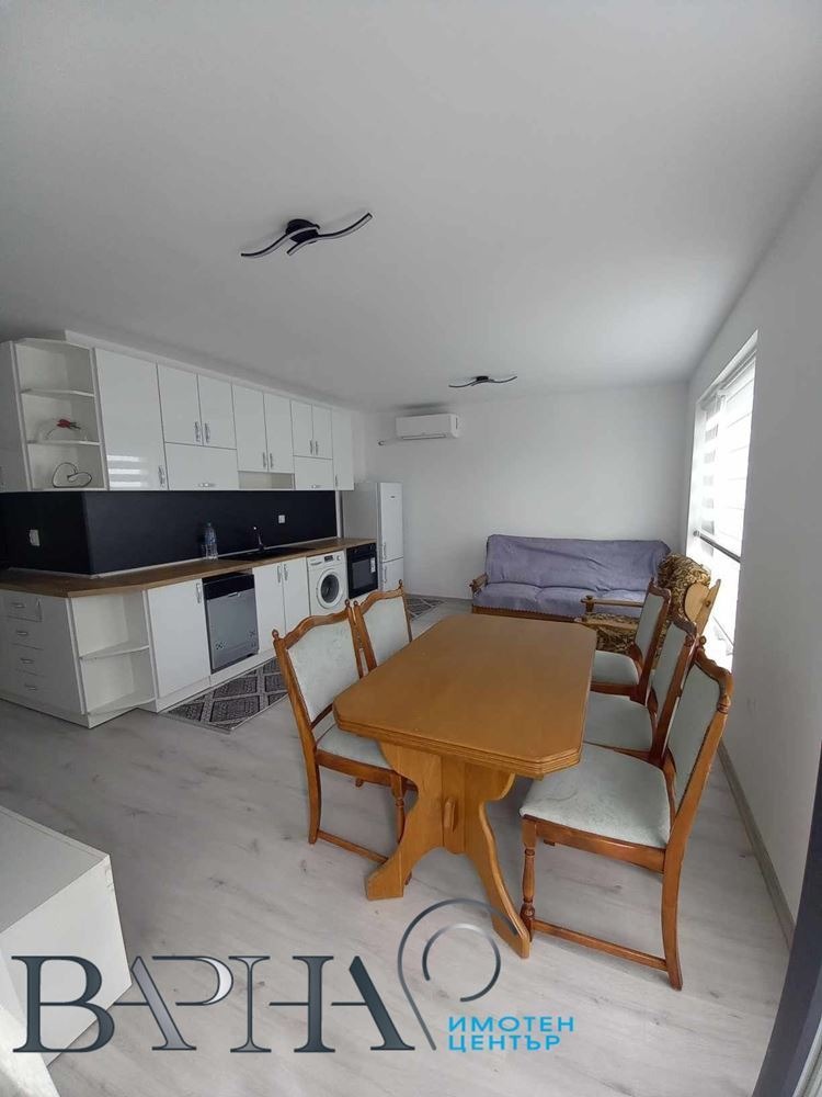 Дава под наем 3-СТАЕН, гр. Варна, Левски 1