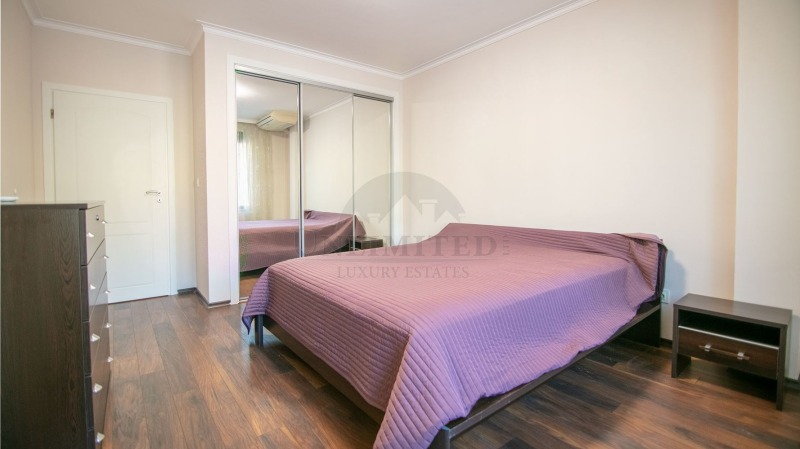 Kiadó  3 hálószobás Sofia , Centar , 220 négyzetméter | 76375335 - kép [7]