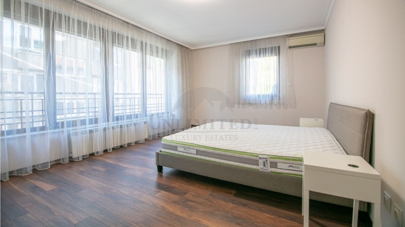 Kiadó  3 hálószobás Sofia , Centar , 220 négyzetméter | 76375335 - kép [11]