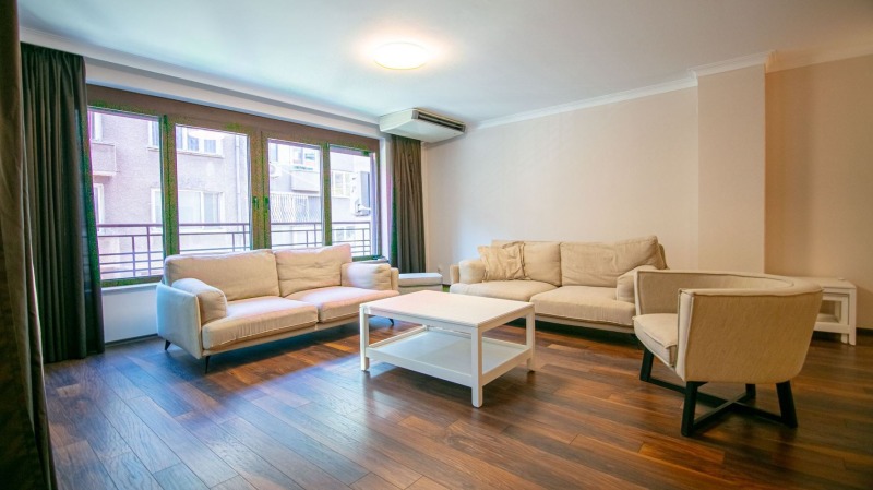 Kiadó  3 hálószobás Sofia , Centar , 220 négyzetméter | 76375335 - kép [2]