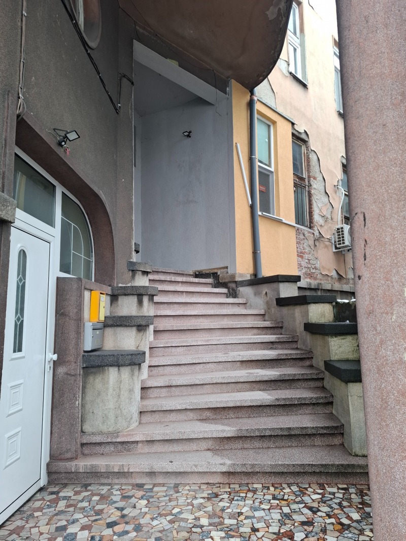 Дава под наем ОФИС, гр. Пловдив, Център, снимка 15 - Офиси - 53349902